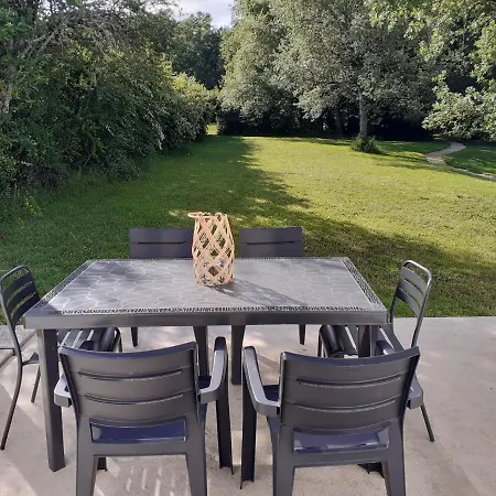 En Pleine Nature, A La Douceur Des Chenes Ferienhaus